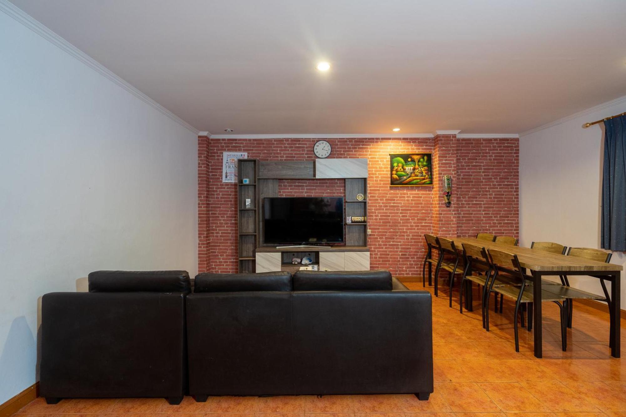 Patong Central Residence & Apartment Rum bild