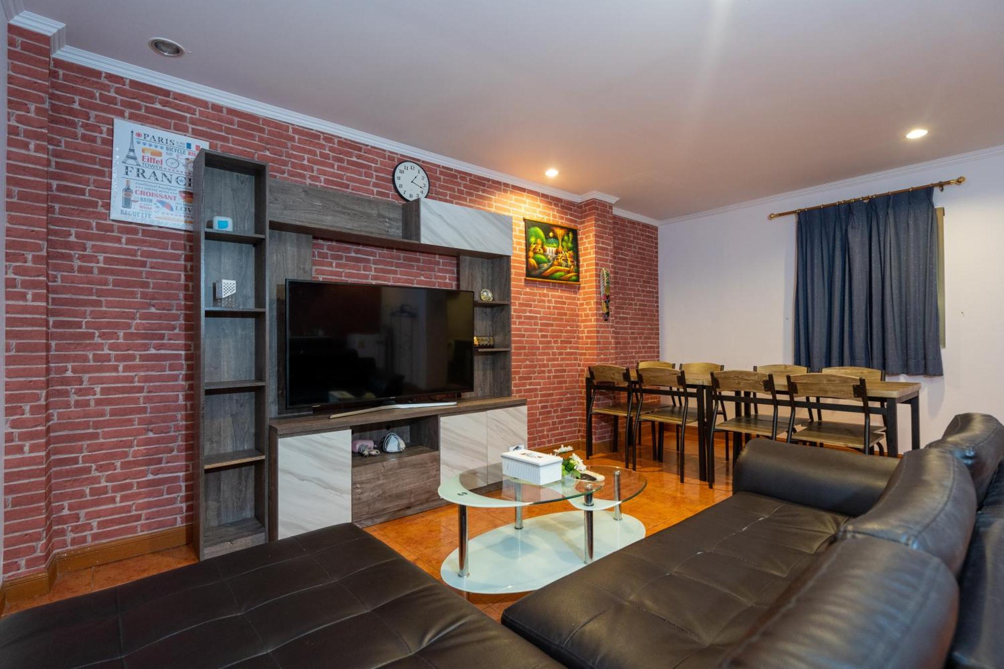 Patong Central Residence & Apartment Rum bild