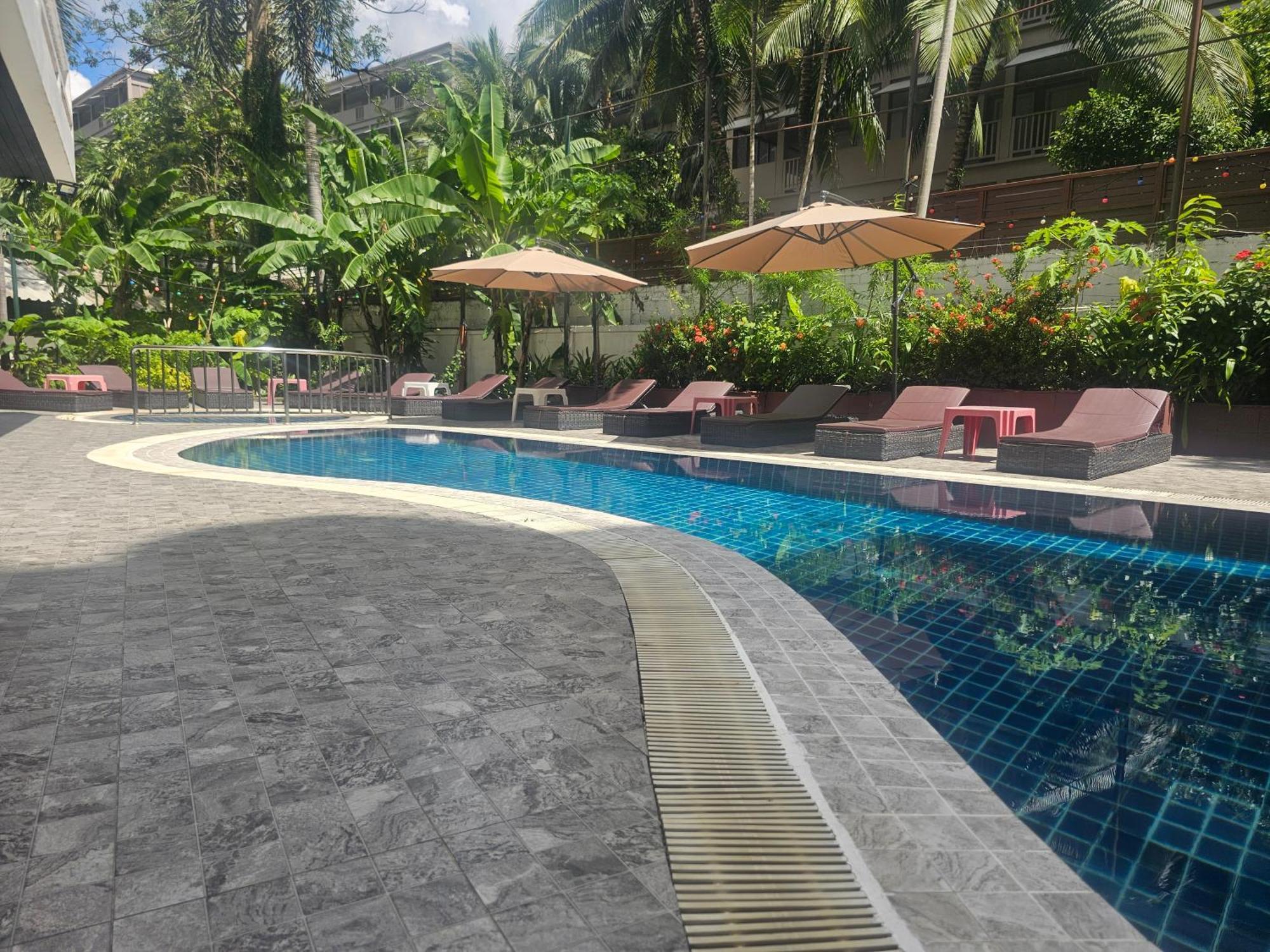 Patong Central Residence & Apartment Exteriör bild