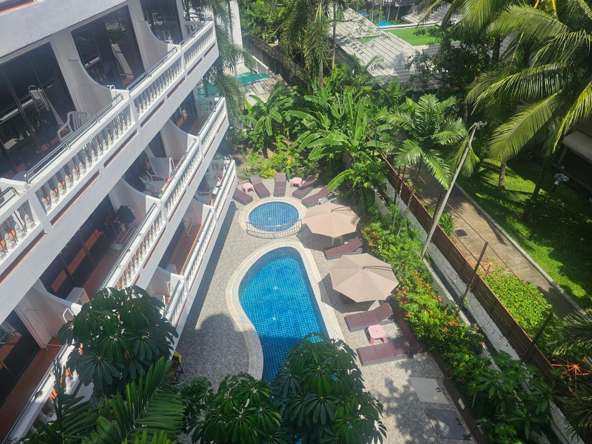 Patong Central Residence & Apartment Exteriör bild