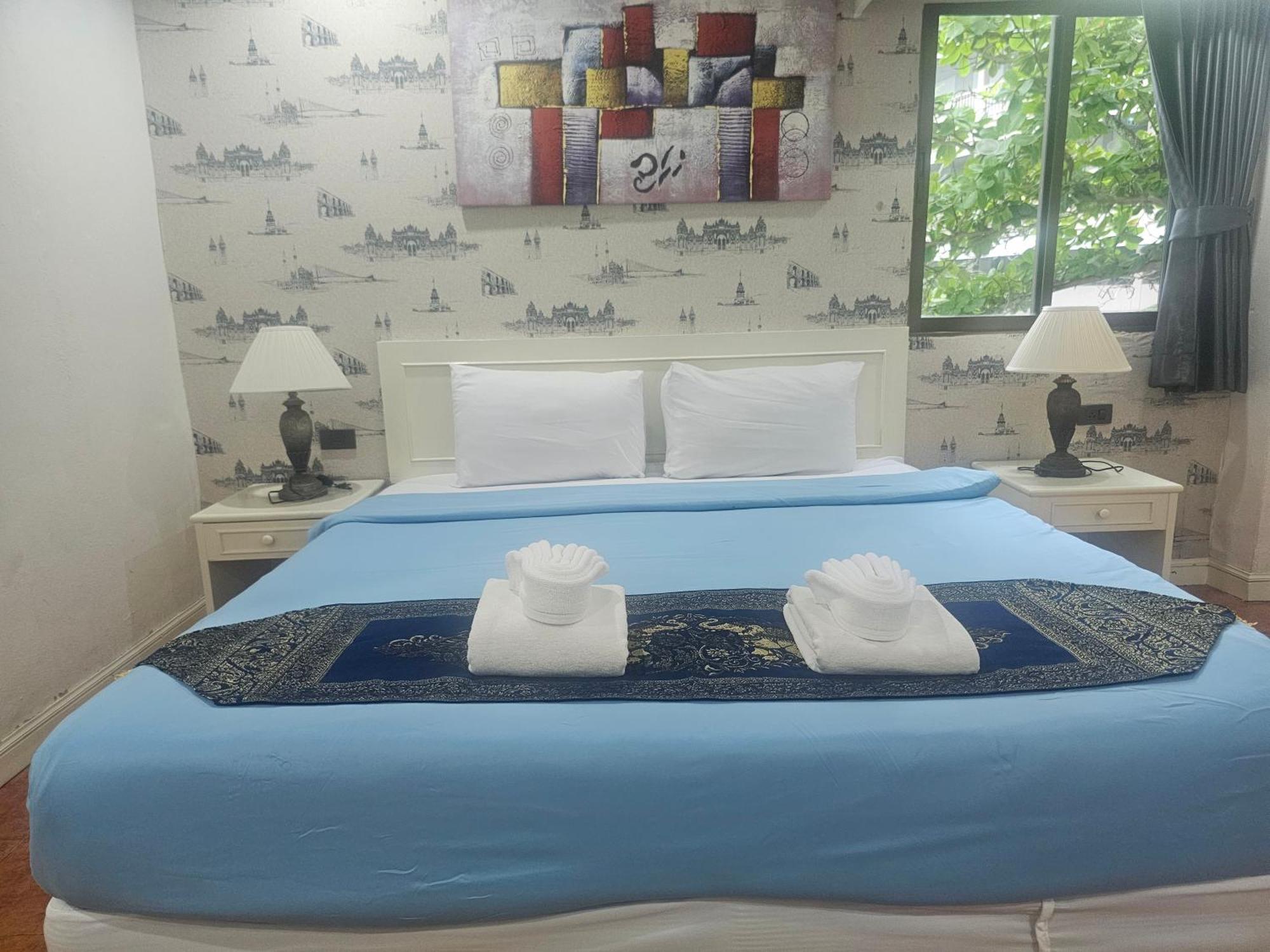 Patong Central Residence & Apartment Exteriör bild